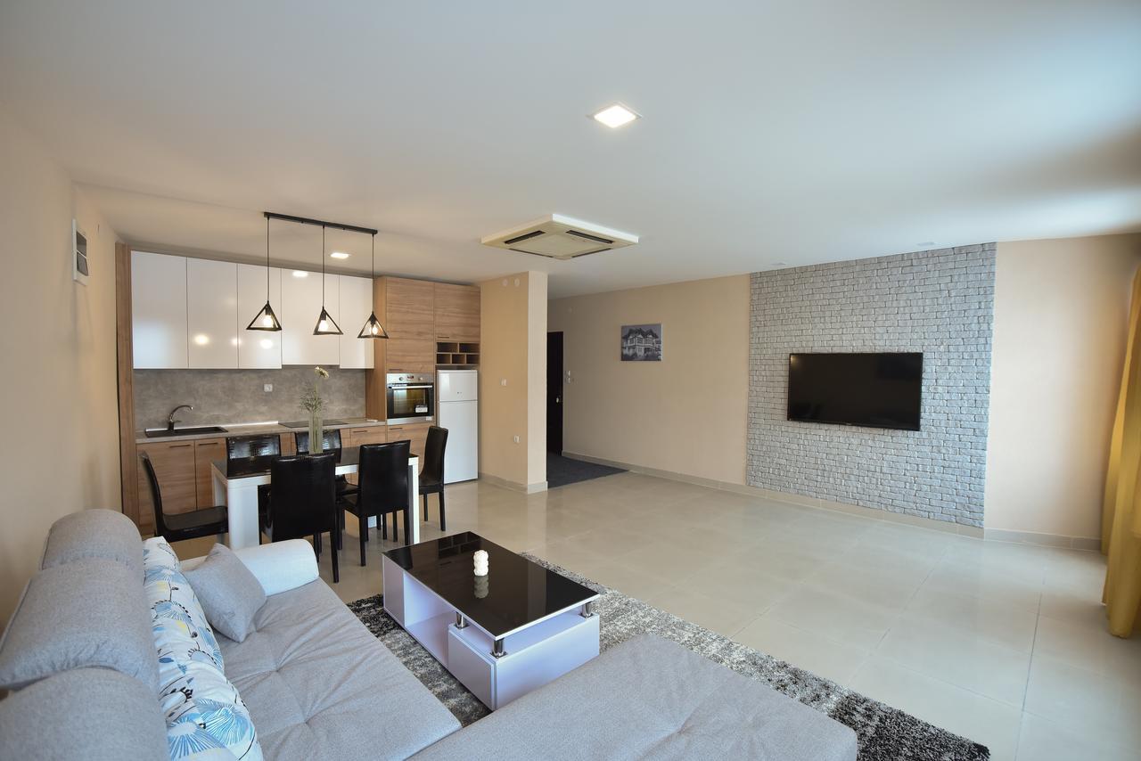 City Center Apartments Pirot Exteriér fotografie