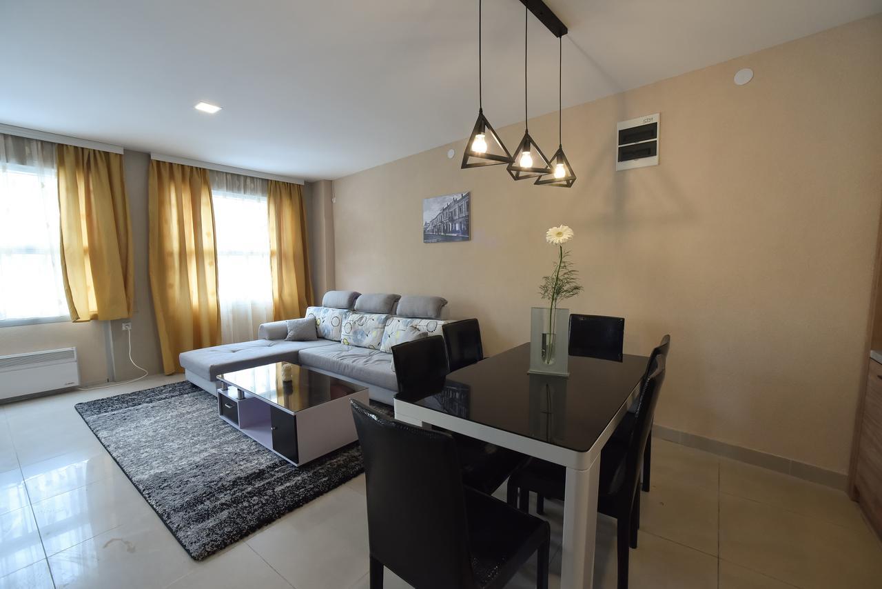 City Center Apartments Pirot Exteriér fotografie