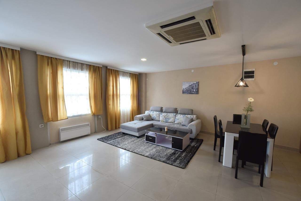 City Center Apartments Pirot Exteriér fotografie
