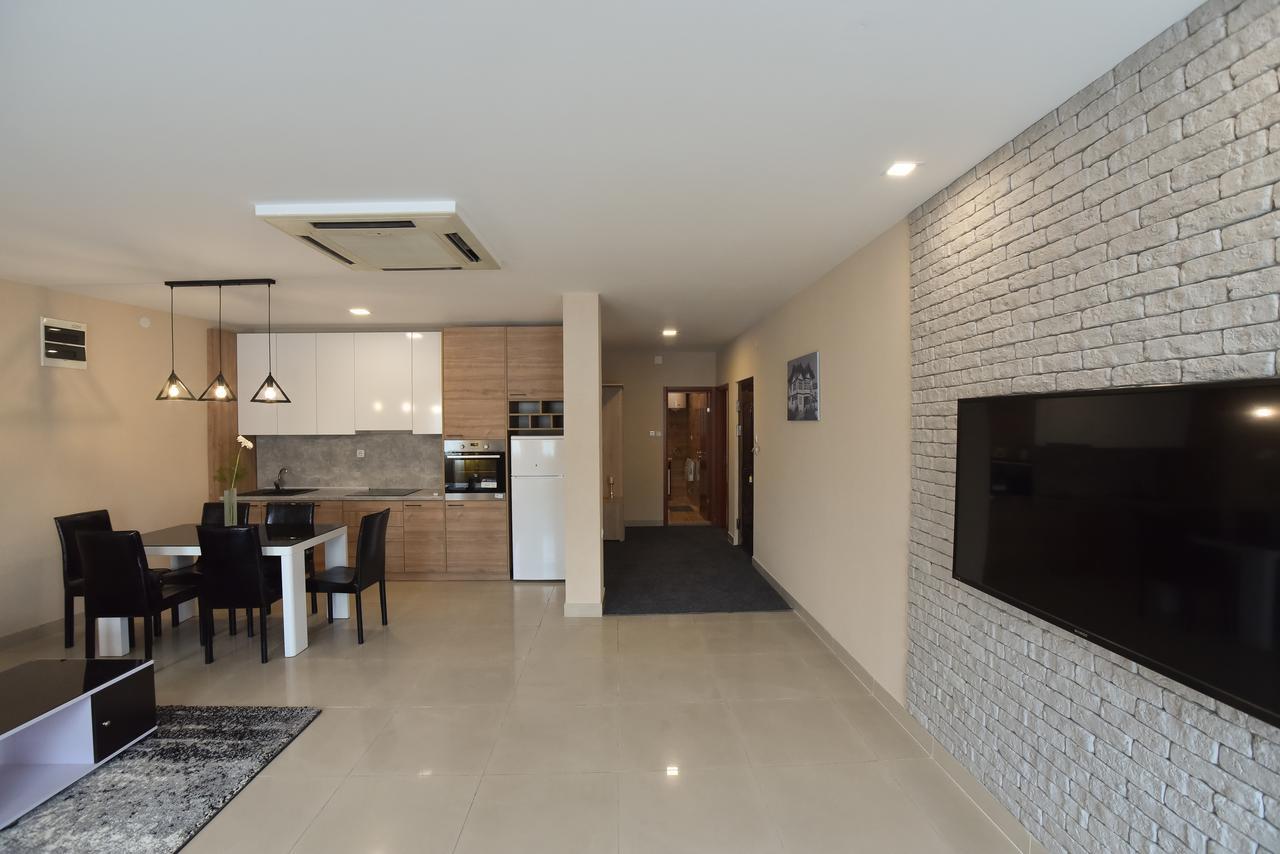 City Center Apartments Pirot Exteriér fotografie
