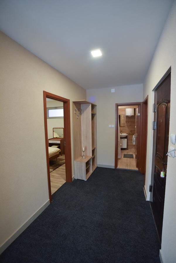 City Center Apartments Pirot Exteriér fotografie