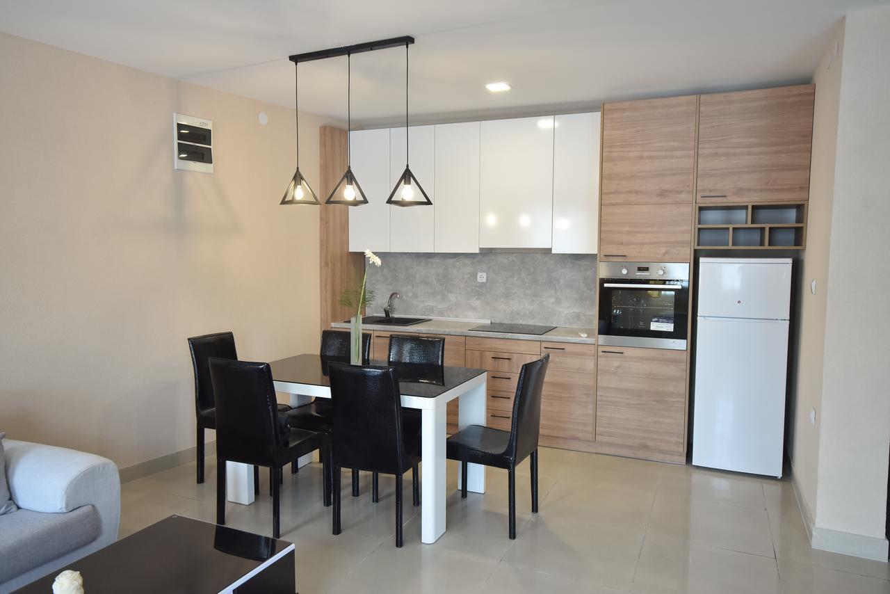 City Center Apartments Pirot Exteriér fotografie