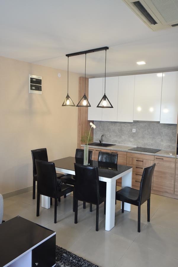 City Center Apartments Pirot Exteriér fotografie