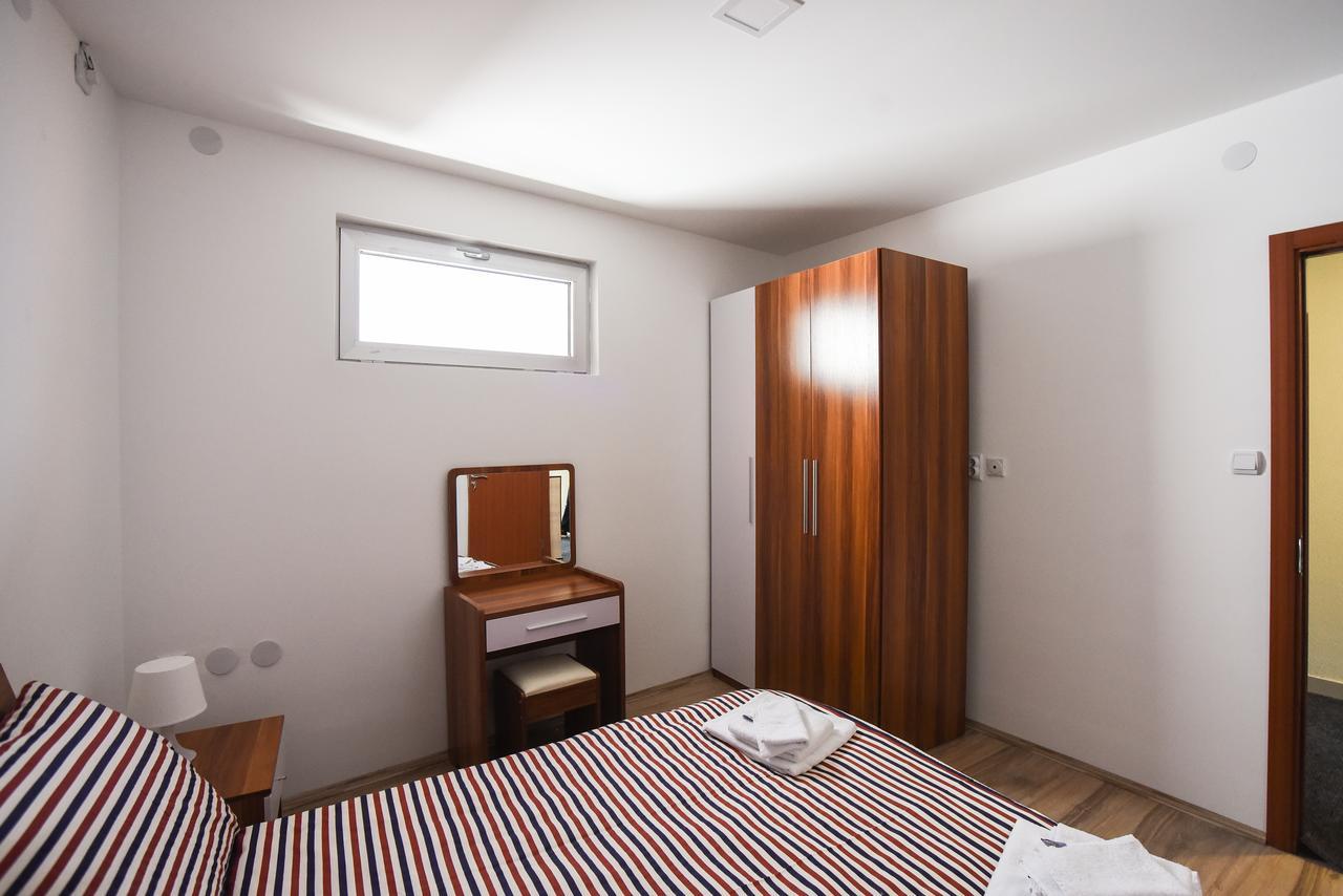 City Center Apartments Pirot Exteriér fotografie