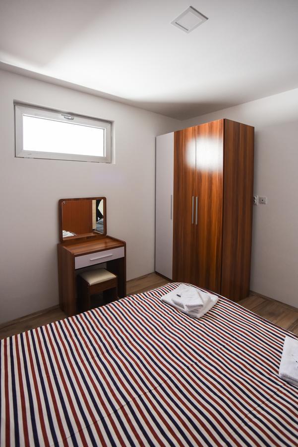City Center Apartments Pirot Exteriér fotografie