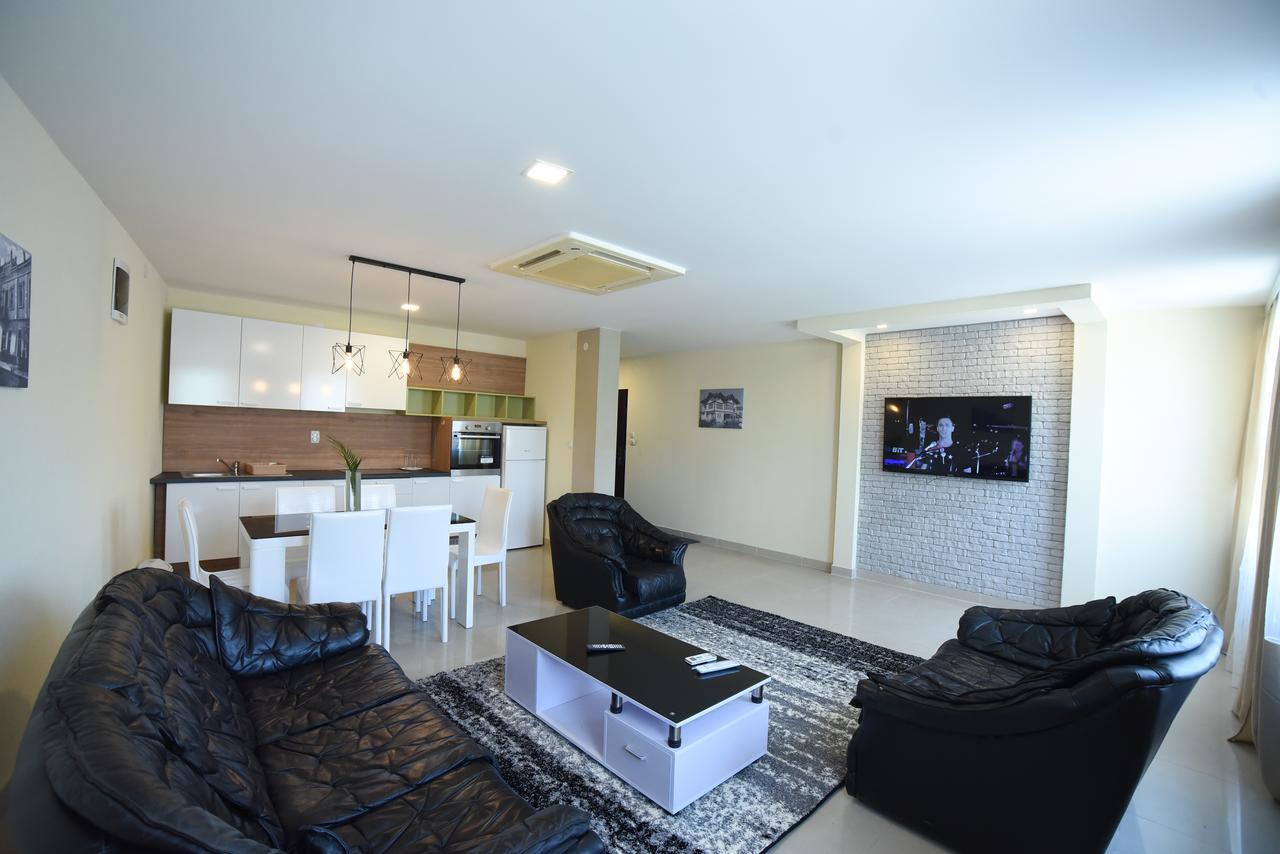 City Center Apartments Pirot Exteriér fotografie