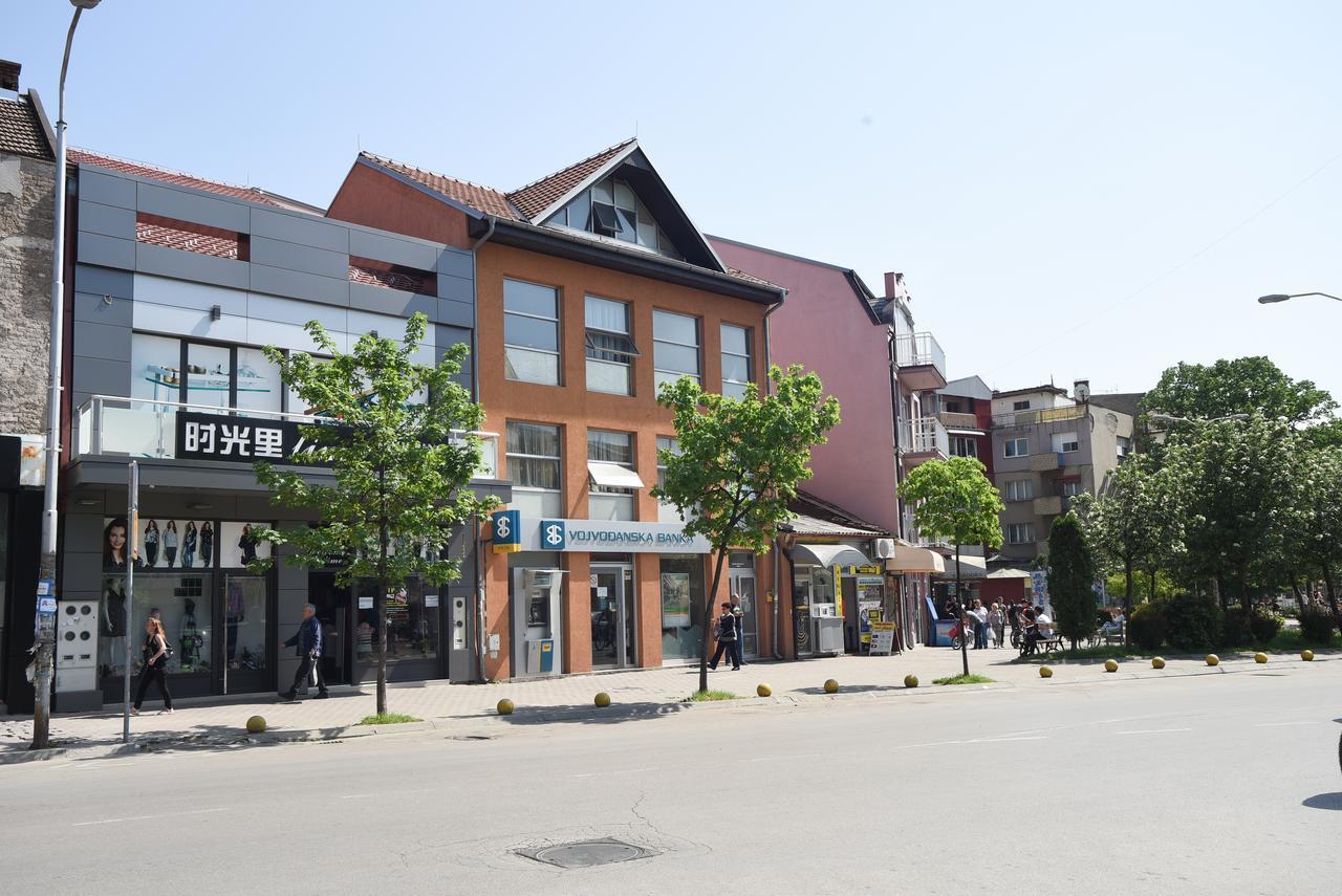 City Center Apartments Pirot Exteriér fotografie