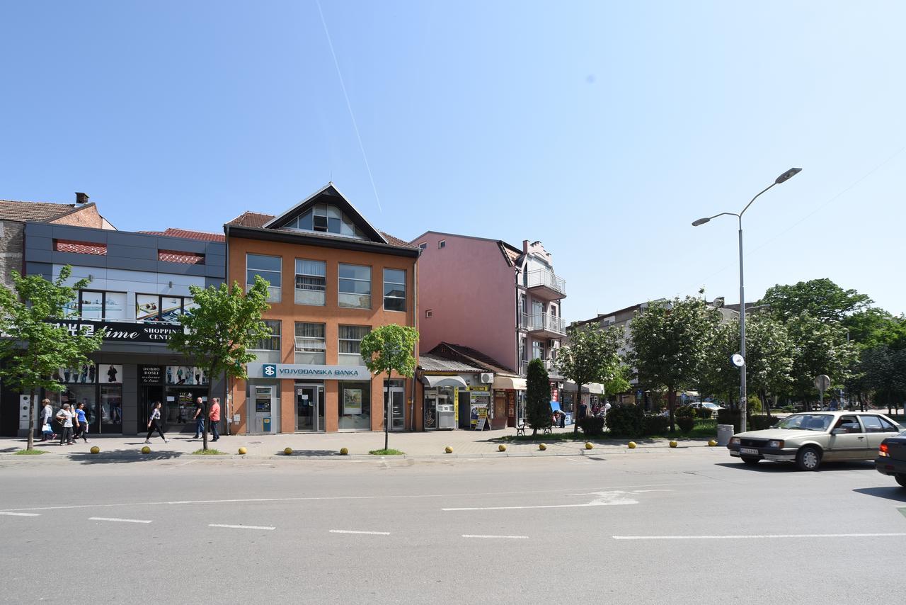 City Center Apartments Pirot Exteriér fotografie