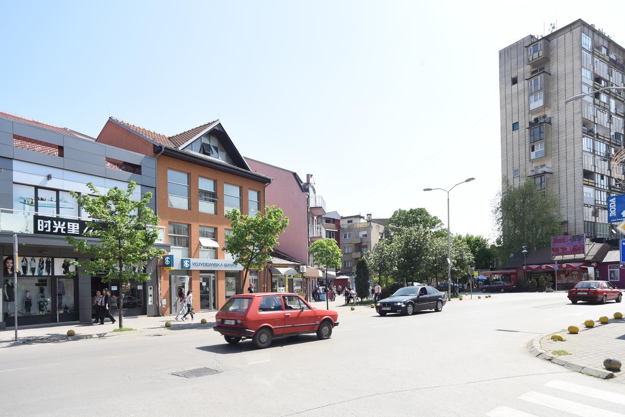 City Center Apartments Pirot Exteriér fotografie