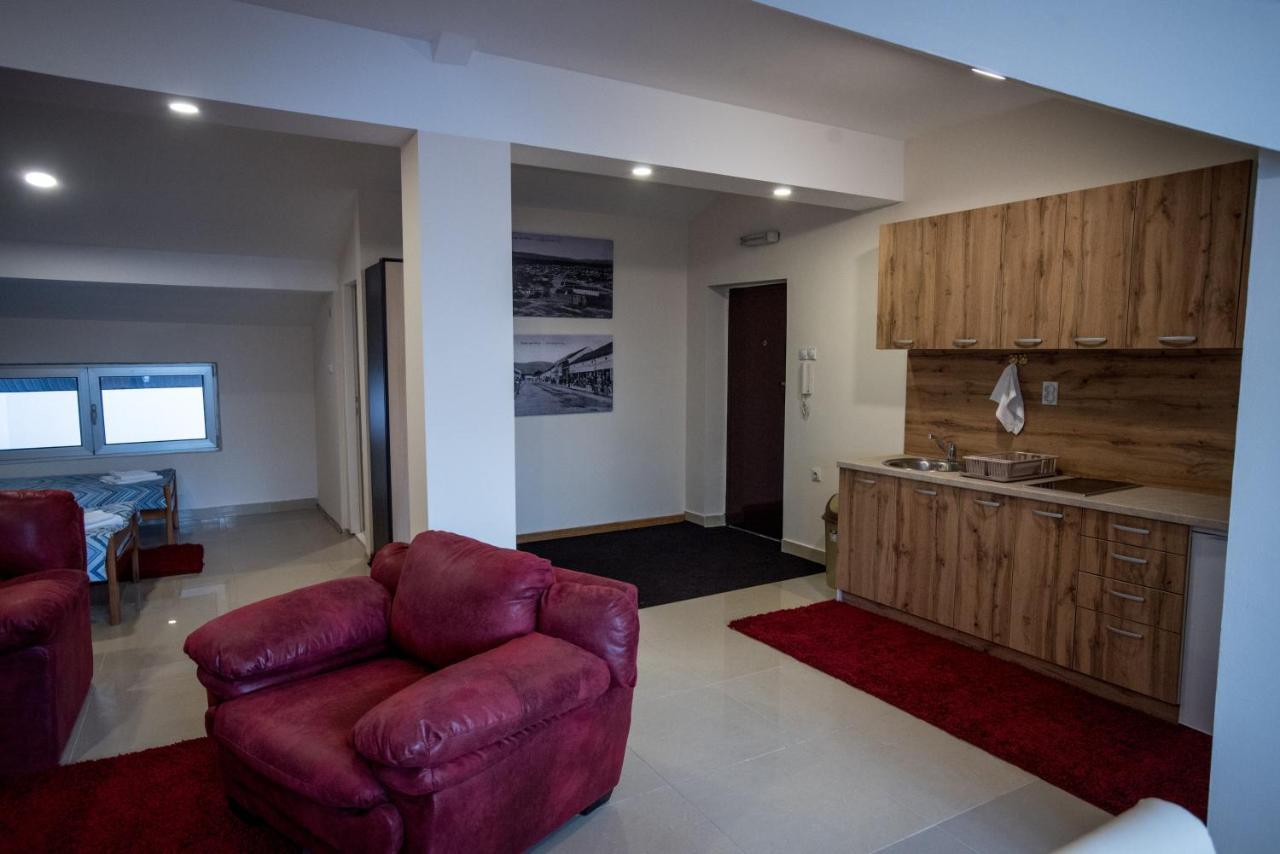 City Center Apartments Pirot Exteriér fotografie