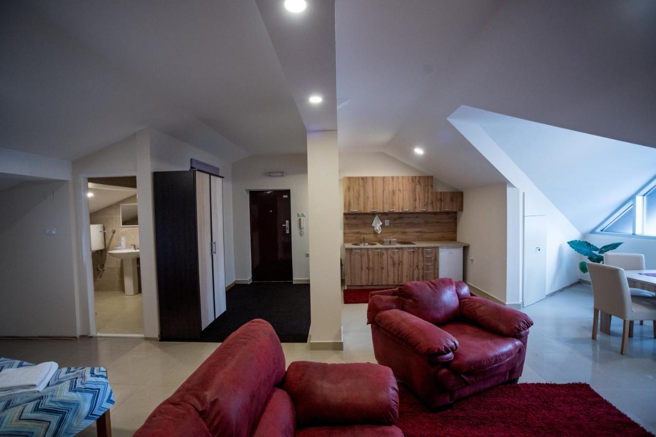 City Center Apartments Pirot Exteriér fotografie